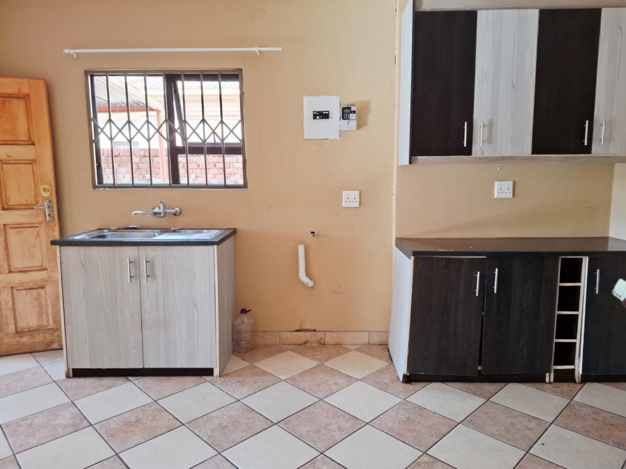 To Let 1 Bedroom Property for Rent in Vista Park Free State